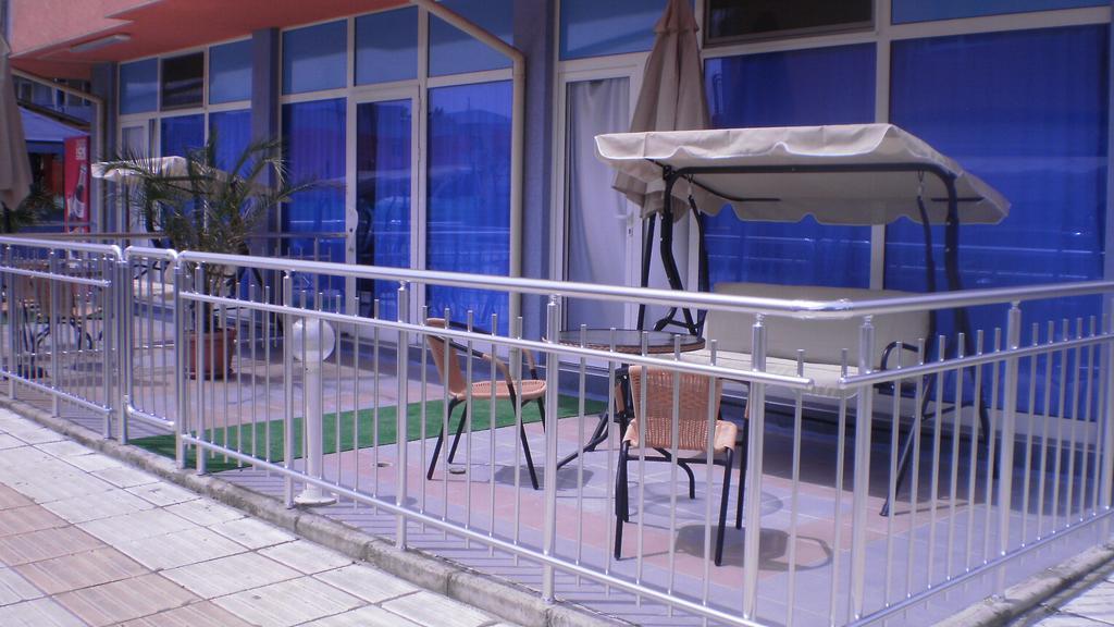 Dara Hotel Primorsko Bagian luar foto