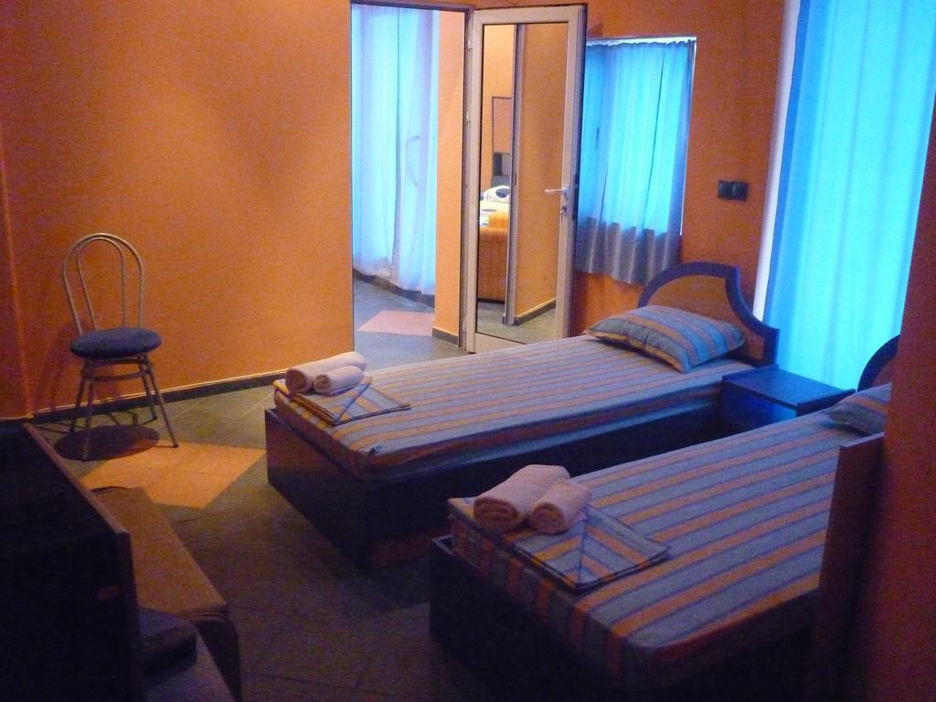 Dara Hotel Primorsko Bagian luar foto