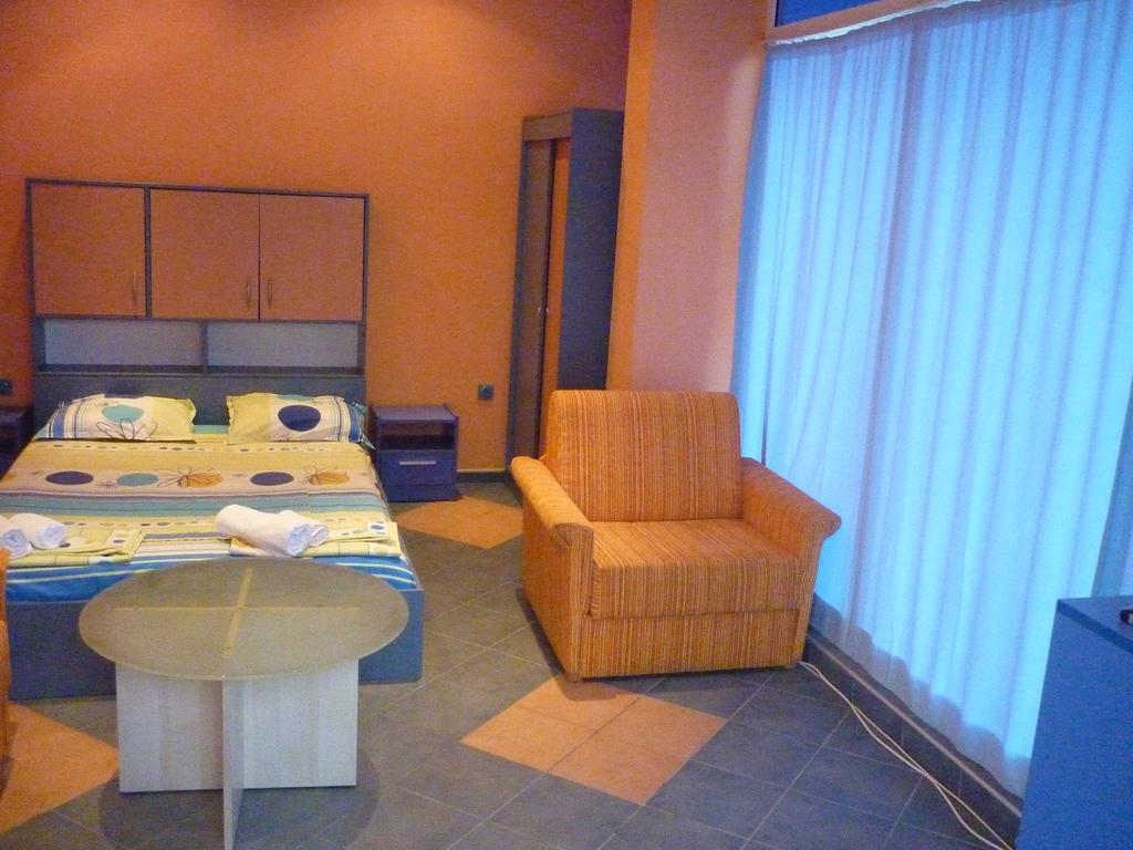 Dara Hotel Primorsko Bagian luar foto