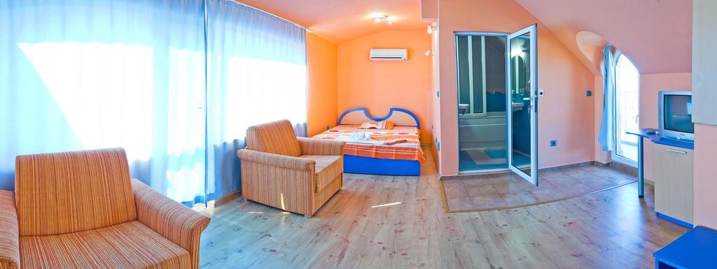 Dara Hotel Primorsko Bagian luar foto
