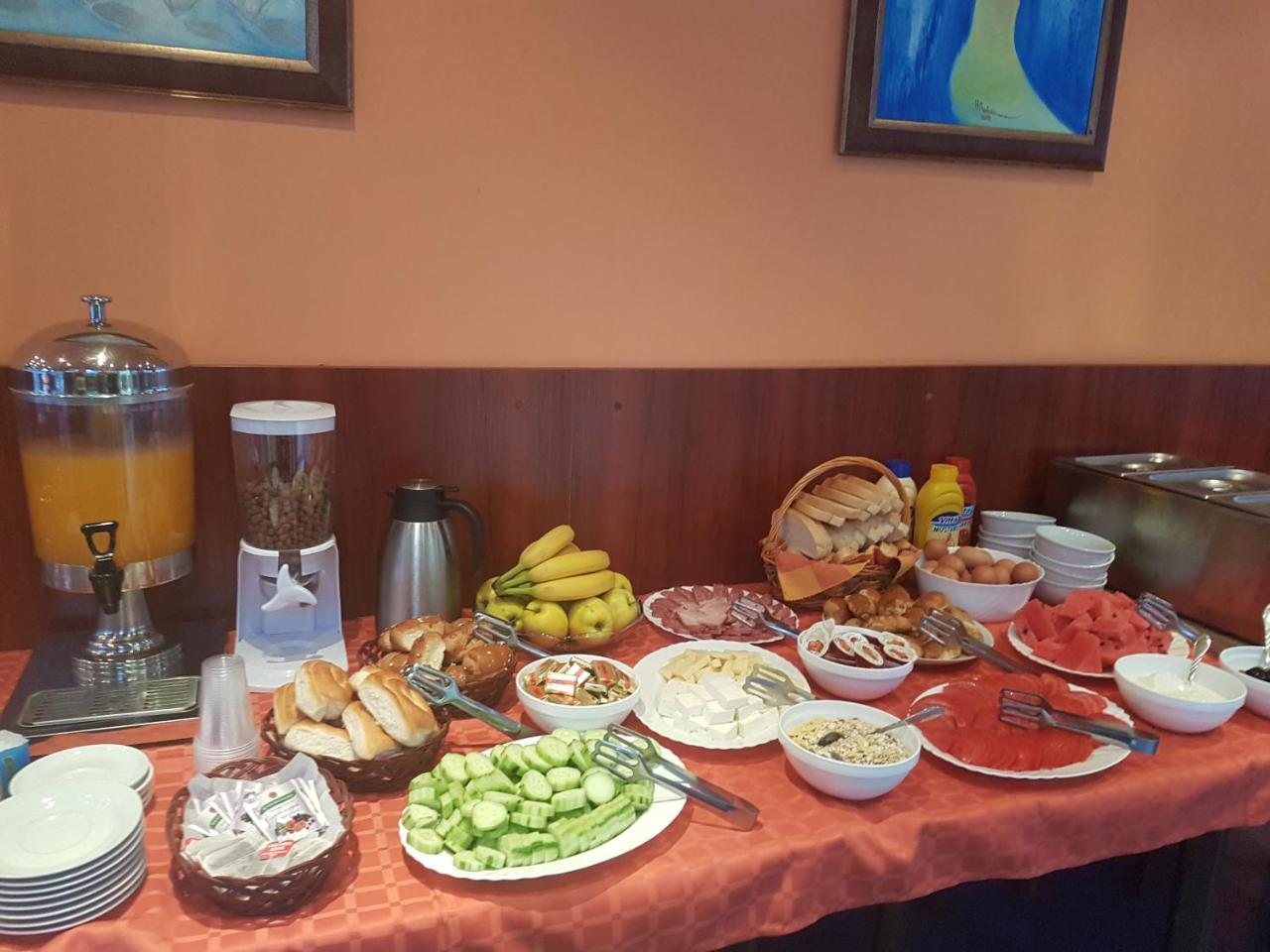 Dara Hotel Primorsko Bagian luar foto