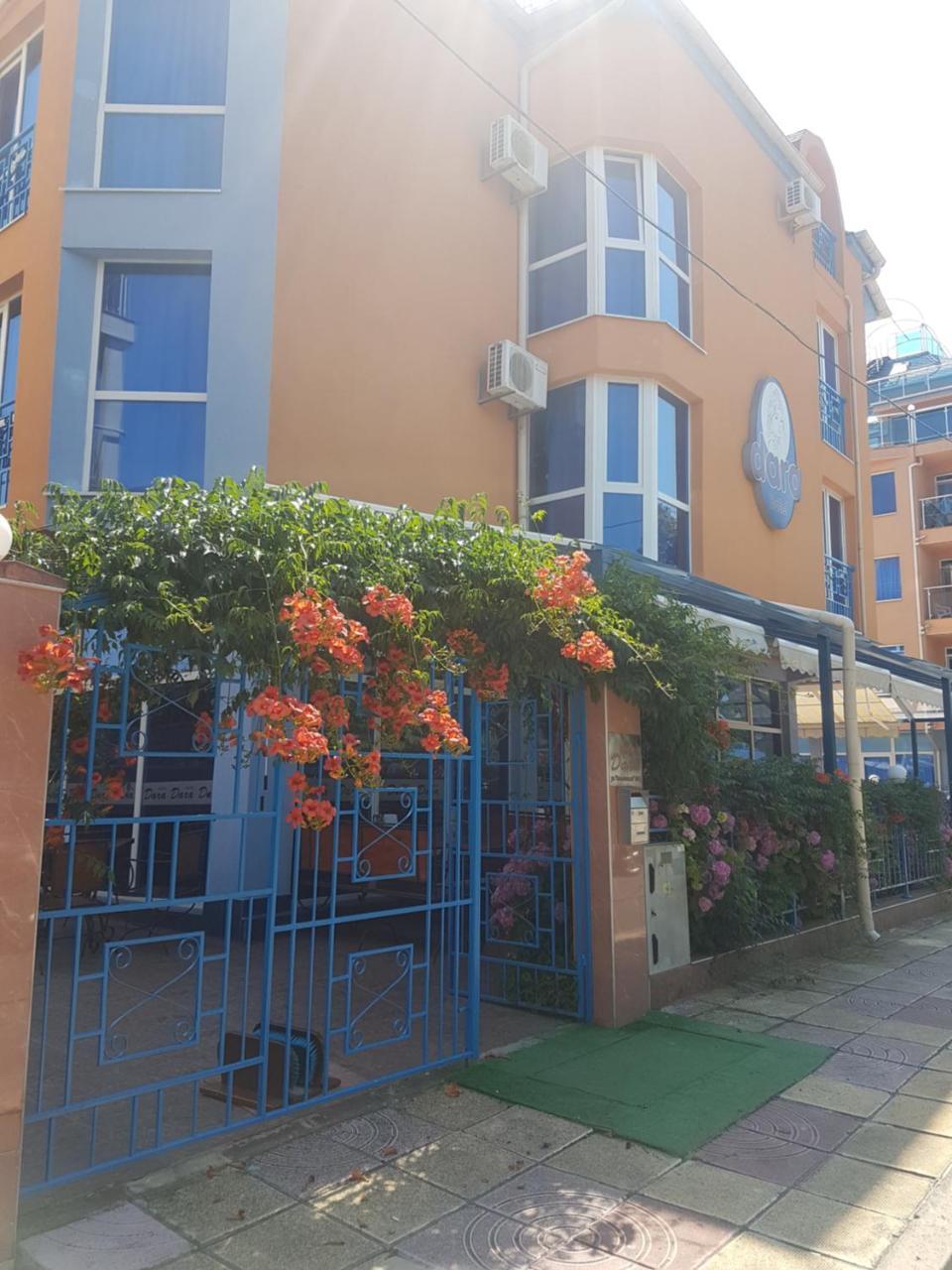 Dara Hotel Primorsko Bagian luar foto