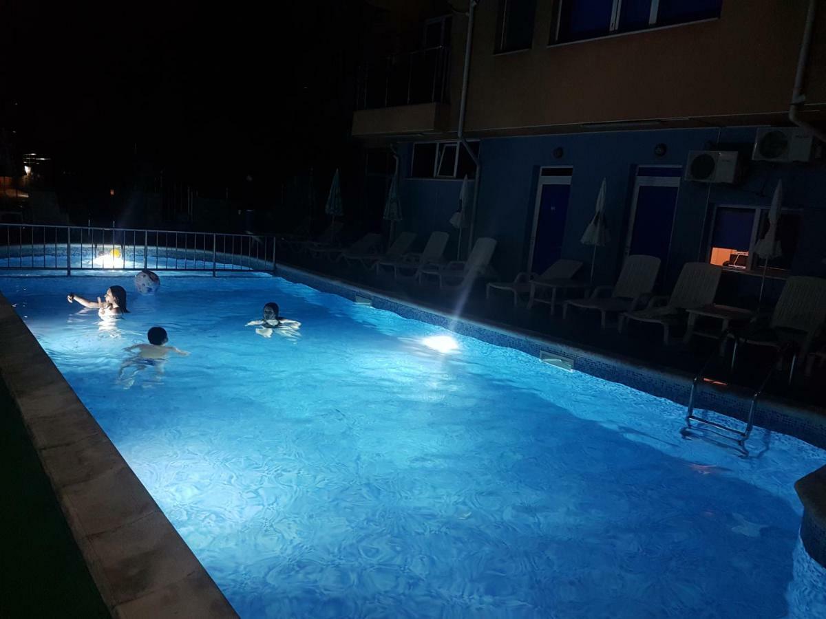 Dara Hotel Primorsko Bagian luar foto