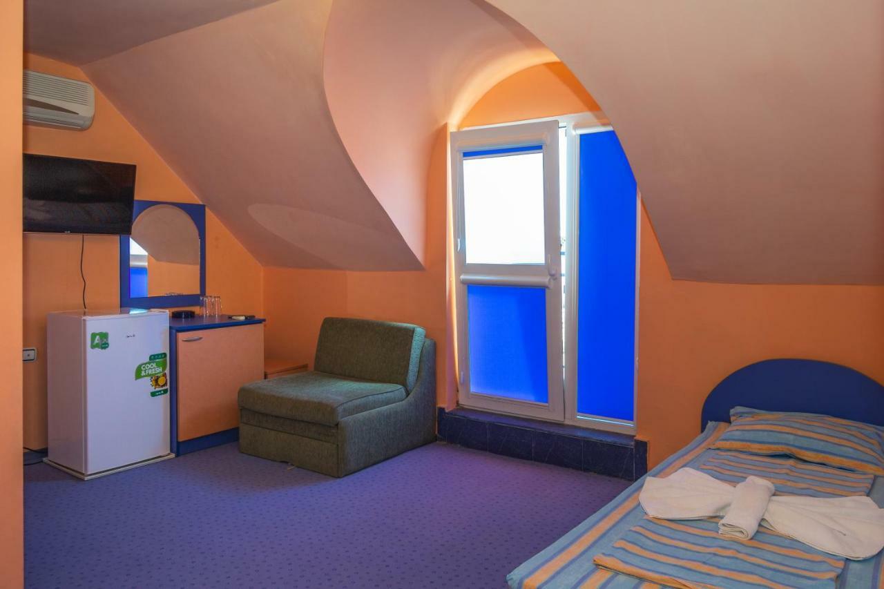 Dara Hotel Primorsko Bagian luar foto