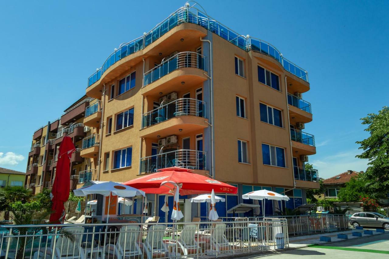 Dara Hotel Primorsko Bagian luar foto