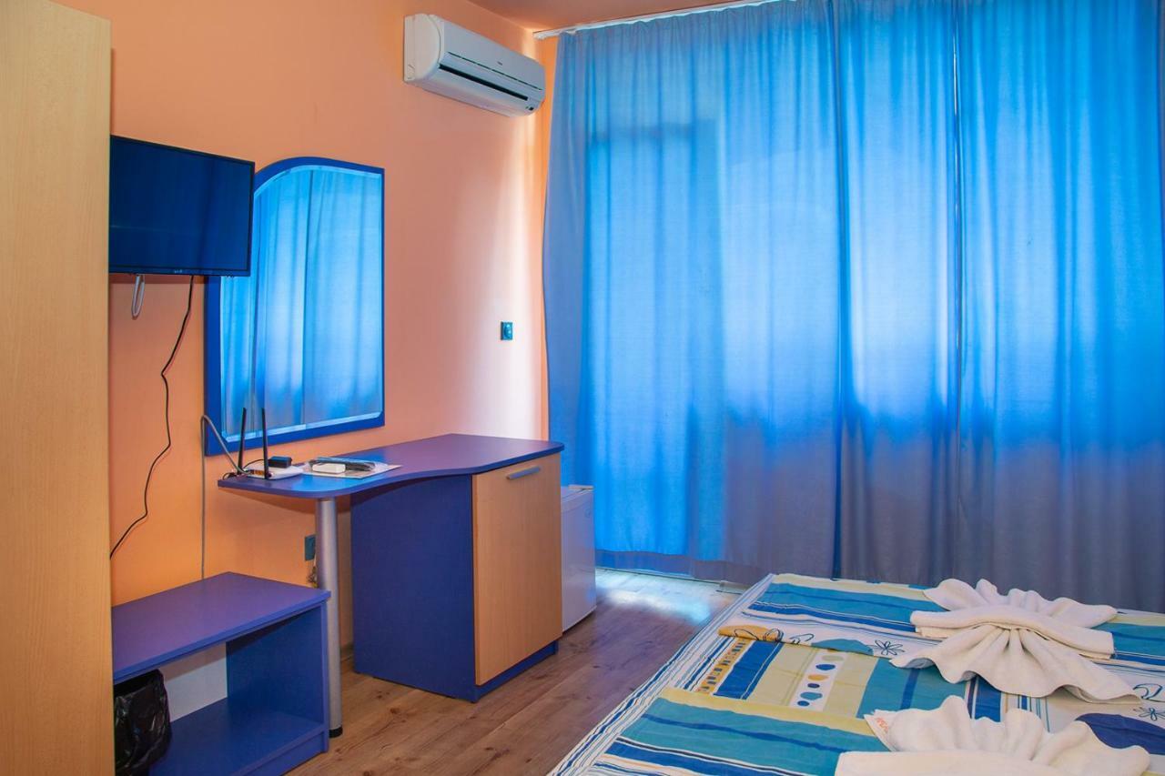 Dara Hotel Primorsko Bagian luar foto
