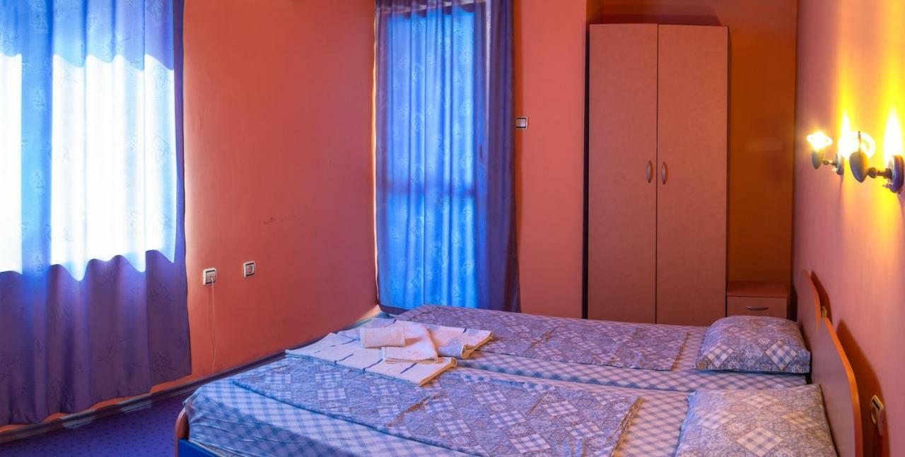 Dara Hotel Primorsko Bagian luar foto
