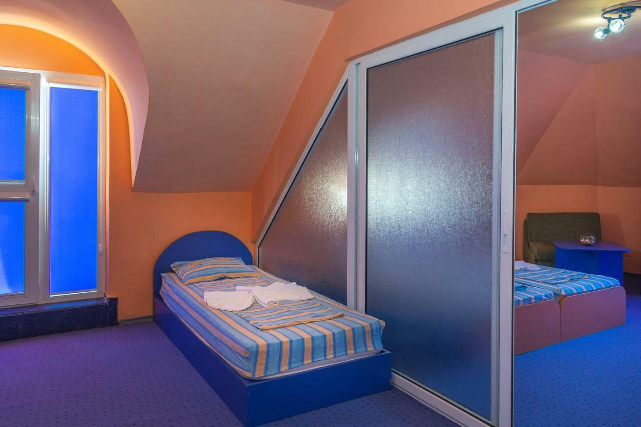 Dara Hotel Primorsko Bagian luar foto