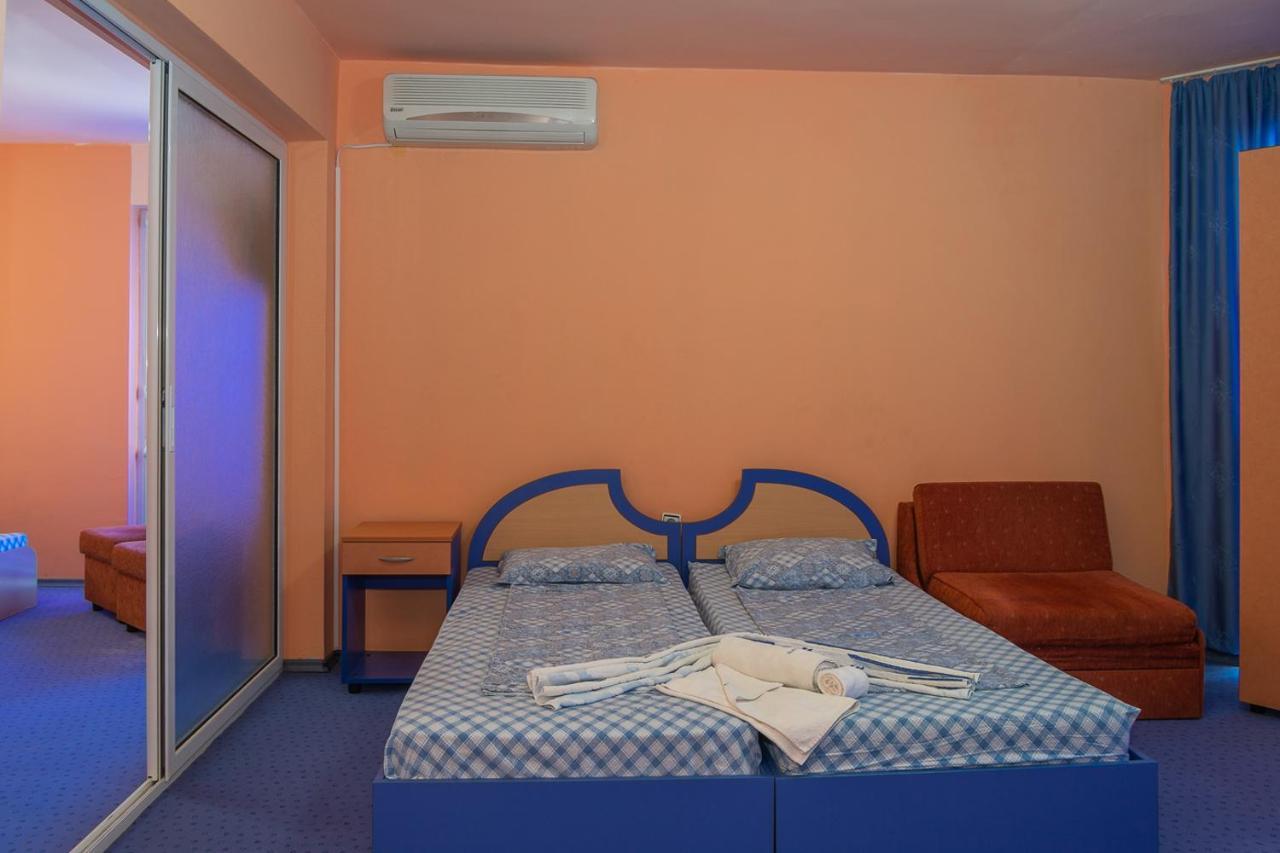 Dara Hotel Primorsko Bagian luar foto