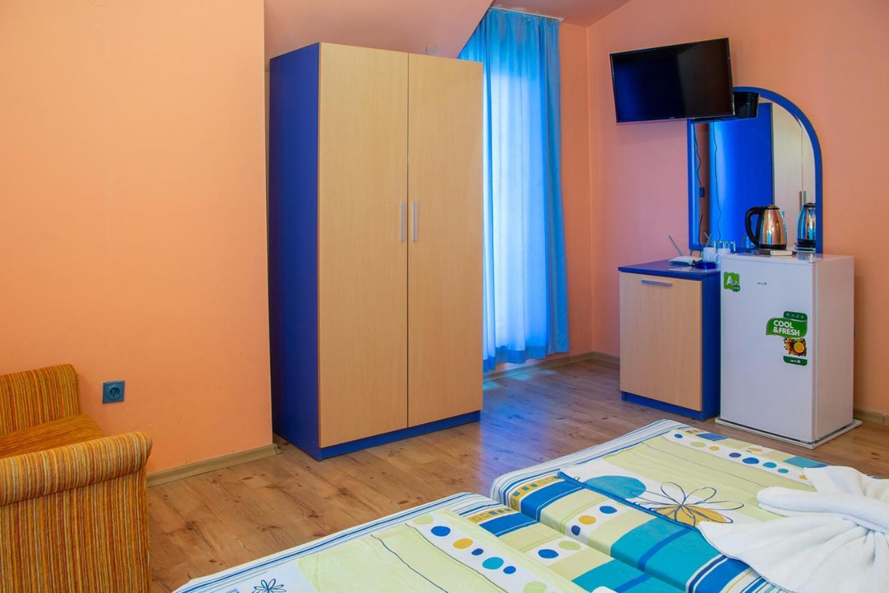 Dara Hotel Primorsko Bagian luar foto